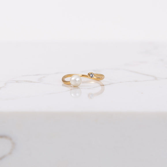 Birthstone Rings | Unique & Personalized Birthstone Rings - Capsul