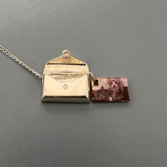 Custom Love Letter Envelope Necklace - Capsul