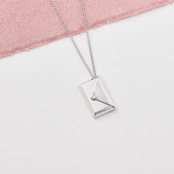 Custom Love Letter Envelope Necklace - Capsul