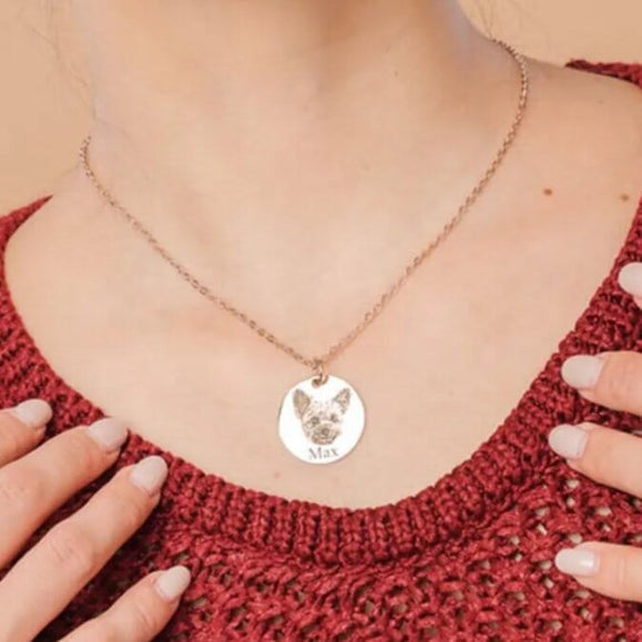 Custom Portrait Circle Pendant necklace - Capsul