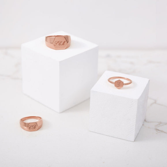 Custom Wide Signet Ring - Capsul